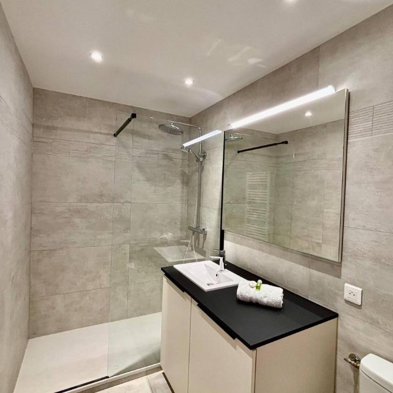 Lovely studio in Marina Baie des Anges - Appartement - 15