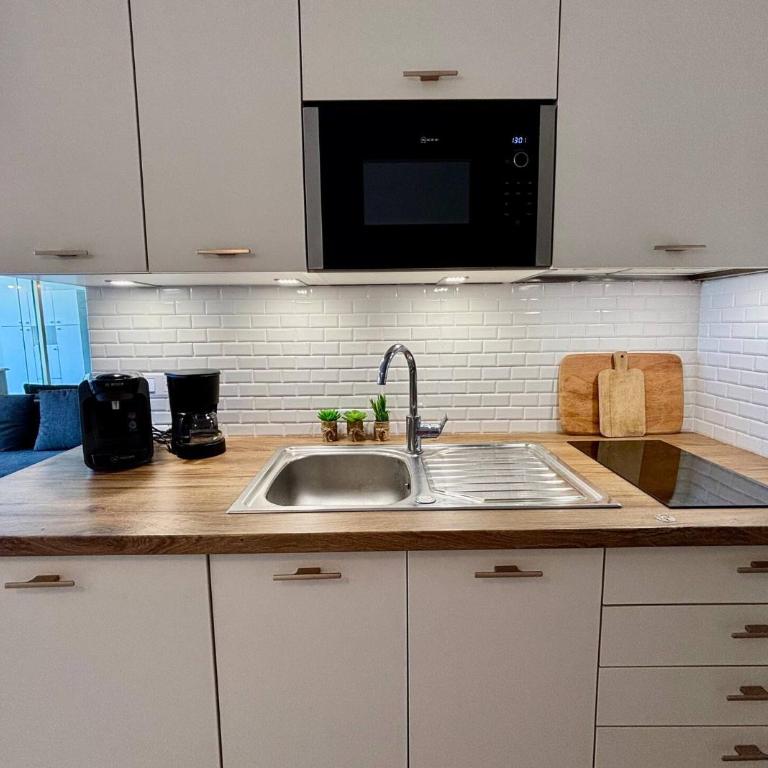 Lovely studio in Marina Baie des Anges - Appartement - 18