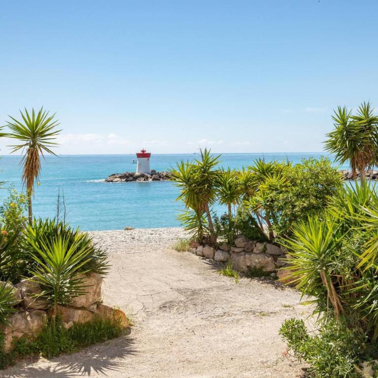 Lovely studio in Marina Baie des Anges - Appartement - 25