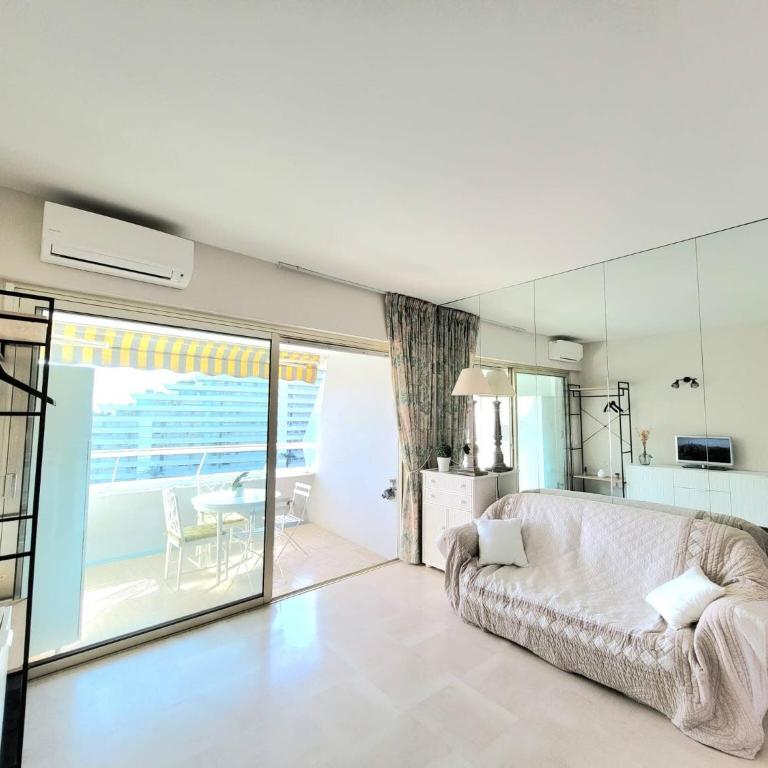 Lovely studio in Marina Baie des Anges - Appartement - 35