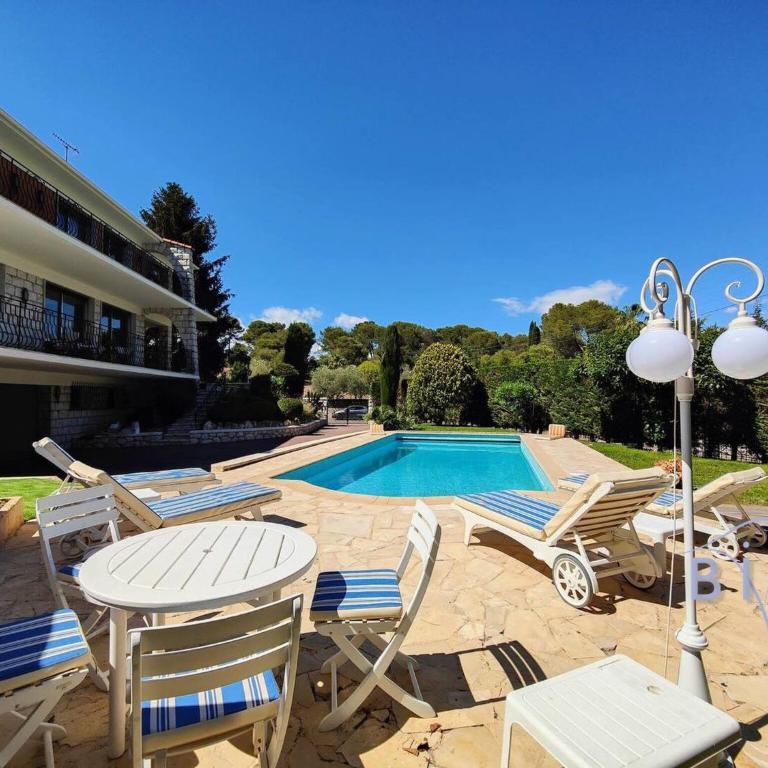 Magnificent residence with swimming pool and garden in Mougins - Villa - 10