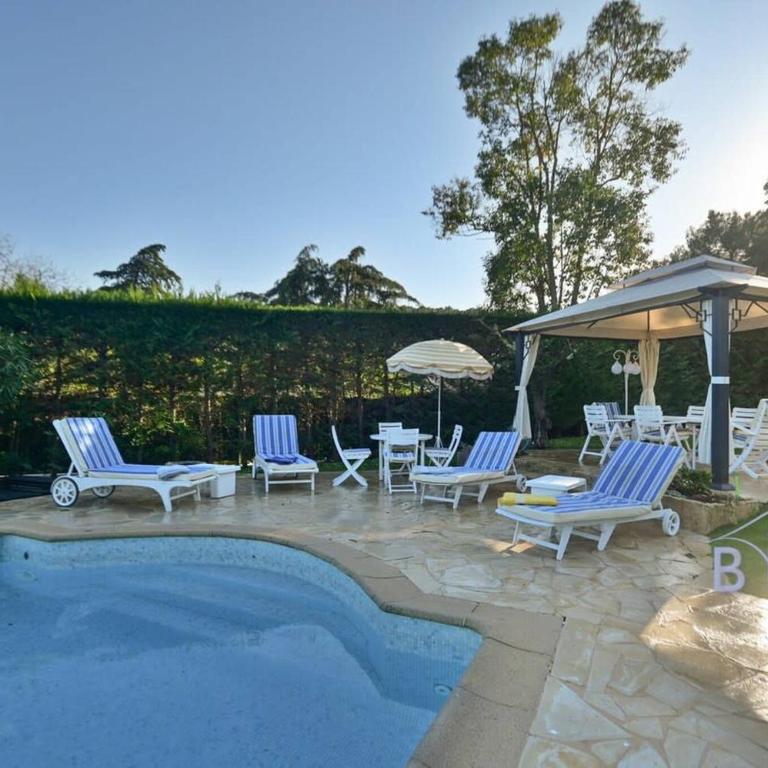 Magnificent residence with swimming pool and garden in Mougins - Villa - 32