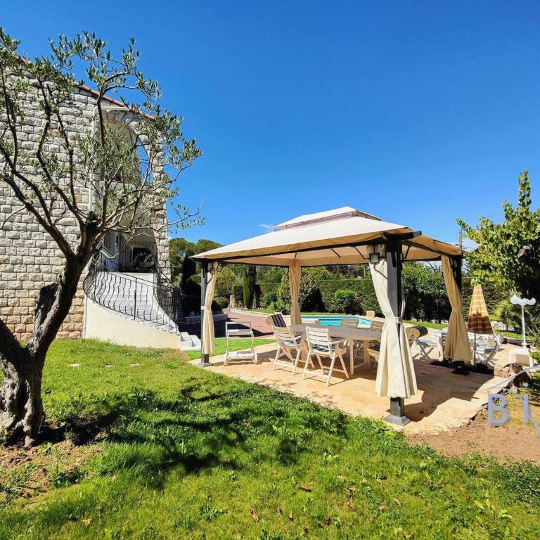 Magnificent residence with swimming pool and garden in Mougins - Villa - 37