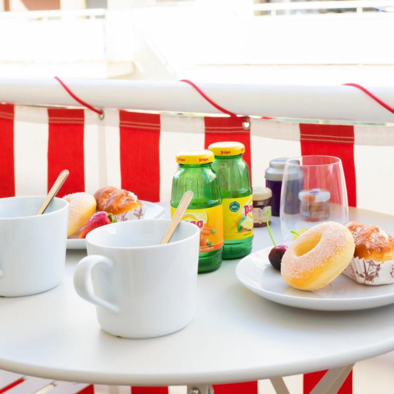 A4 Staywiz us-2P Au coeur de Juan les Pins 5min Mer - AC Balcon - Appartement - 22