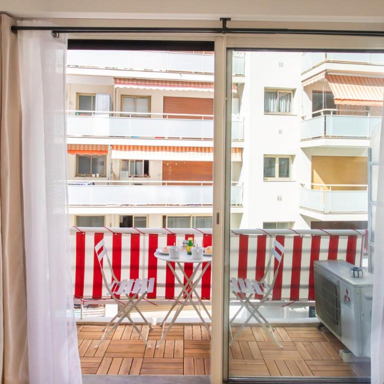 A4 Staywiz us-2P Au coeur de Juan les Pins 5min Mer - AC Balcon - Appartement - 34