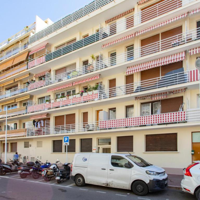 A4 Staywiz us-2P Au coeur de Juan les Pins 5min Mer - AC Balcon - Appartement - 37