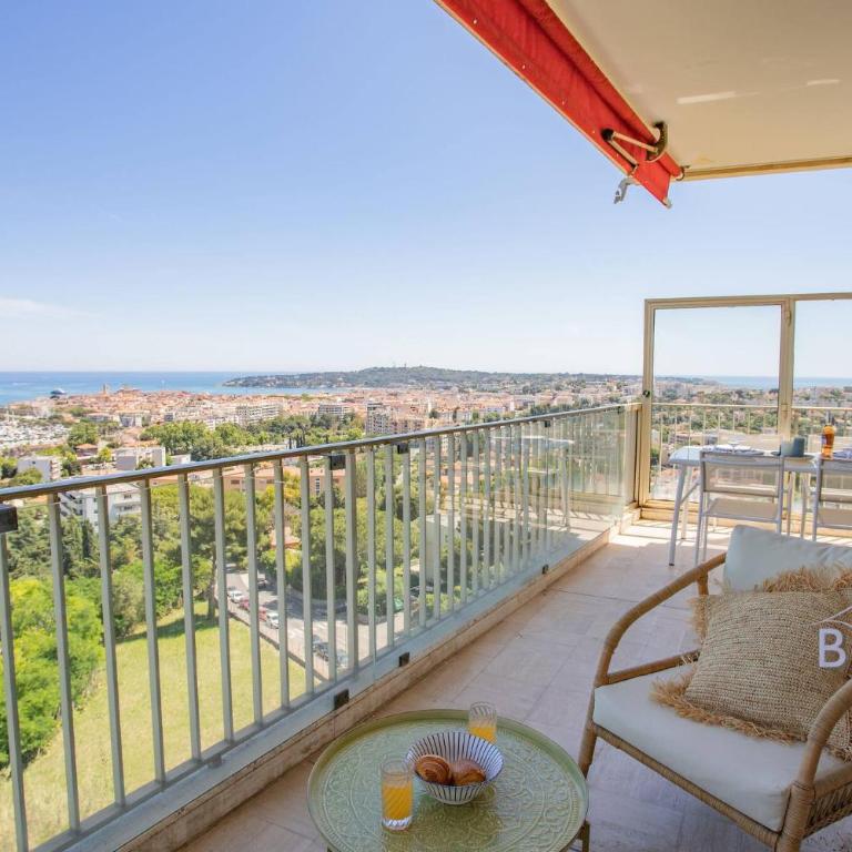 Smart flat in Antibes sea view AC parking and pool - Apartment - 43