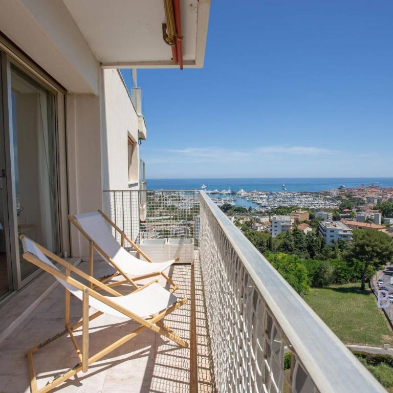 Smart flat in Antibes sea view AC parking and pool - Apartment - 45