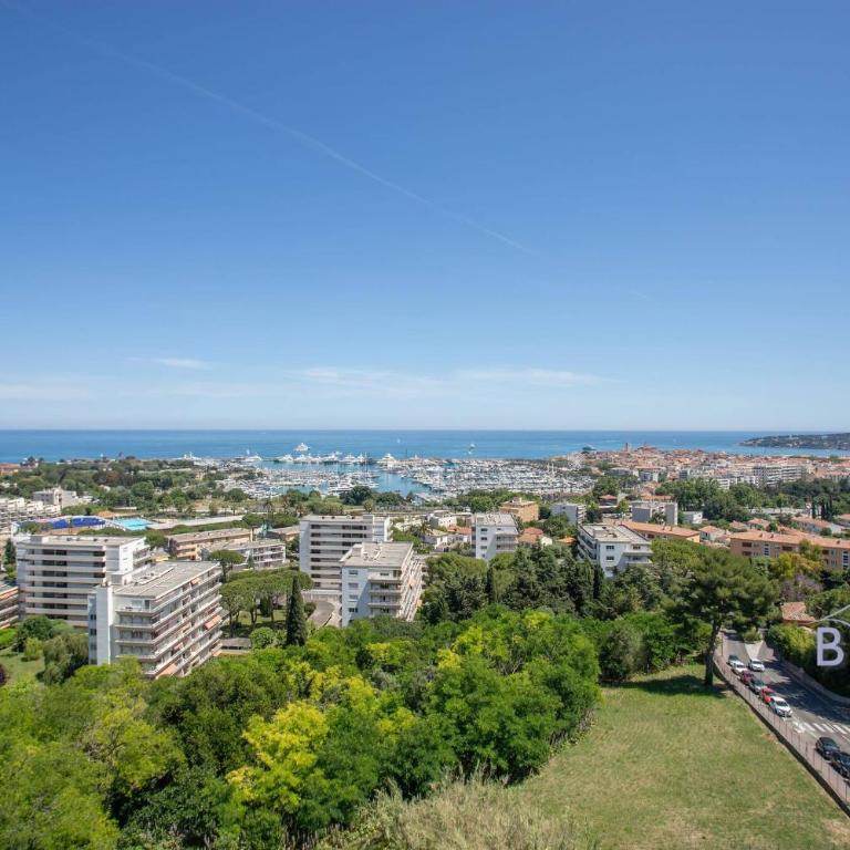 Smart flat in Antibes sea view AC parking and pool - Apartment - 54