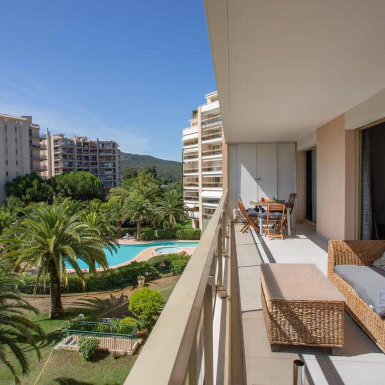 Beautiful apartment on the edge of the golf course - Apartment - 1