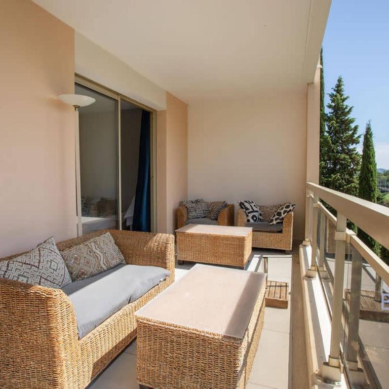 Beautiful apartment on the edge of the golf course - Apartment - 11