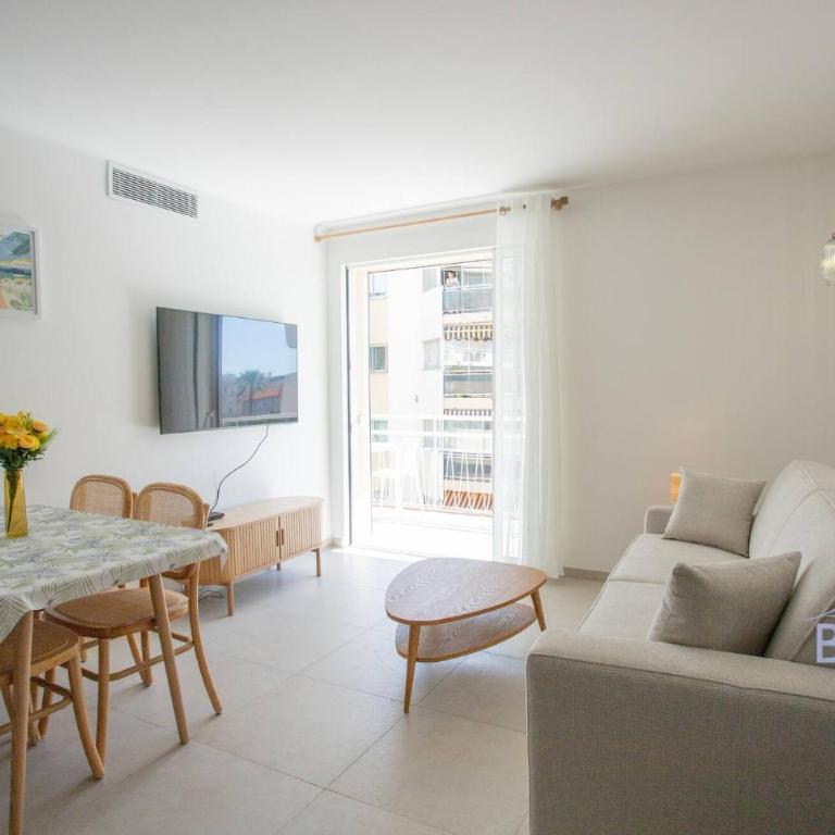 Cozy renovated apartment with sea view - Apartment - 2