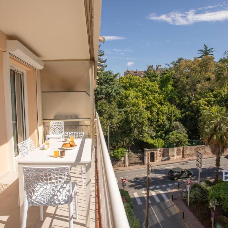 Cozy renovated apartment with sea view - Apartment - 4