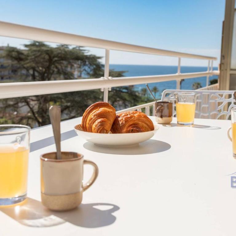Cozy renovated apartment with sea view - Apartment - 5