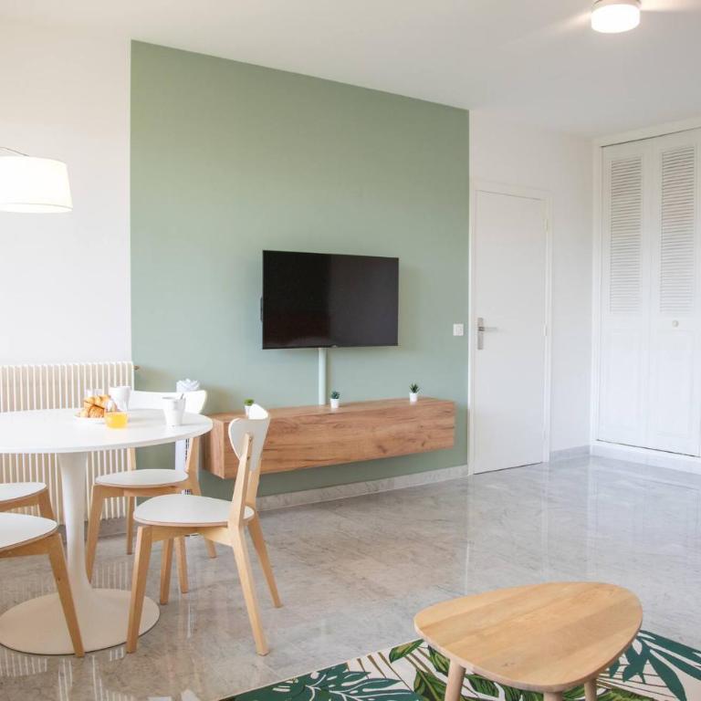 Nice flat with hot pool - Studio - 7