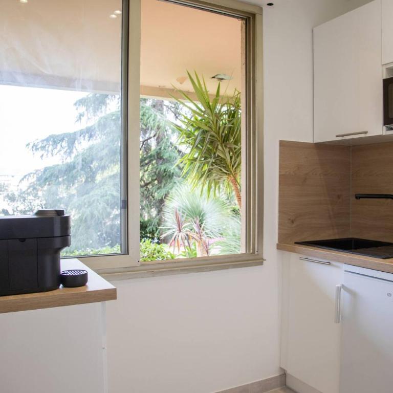 Nice flat with hot pool - Studio - 14