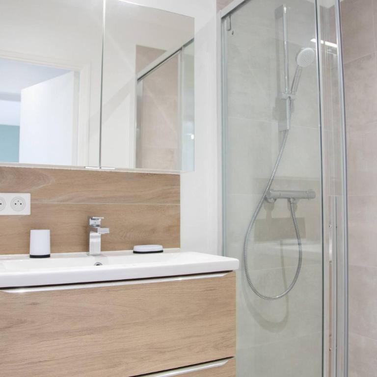 Nice flat with hot pool - Studio - 17