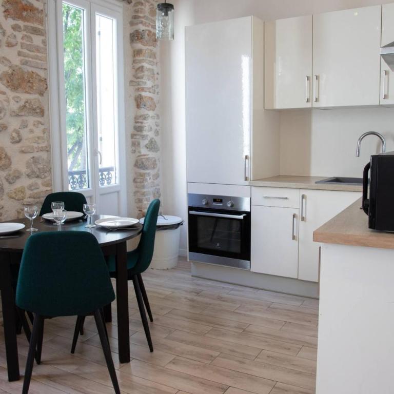 Charmant T2 lumineux au cœur du Vieil Antibes Place Nationale - Appartement - 21