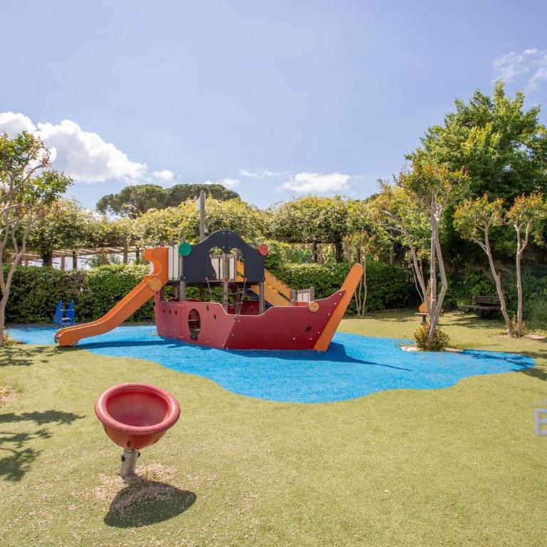 Magnificent 2-bedroom apartment with terrace near the sea and golf course - Apartment - 47