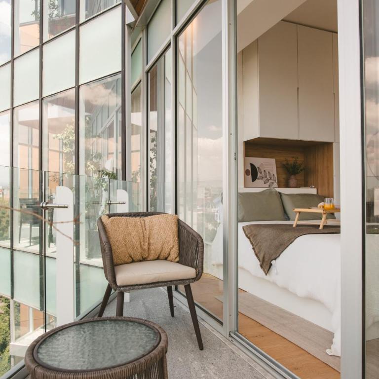 Prime Location Loft Cozy & Fully Equipped w AC - Apartment - 16