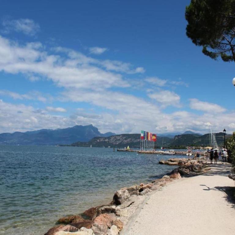 Retreat at Via Toscanini - Casa Vacanze con 2 Camere da Letto - 32