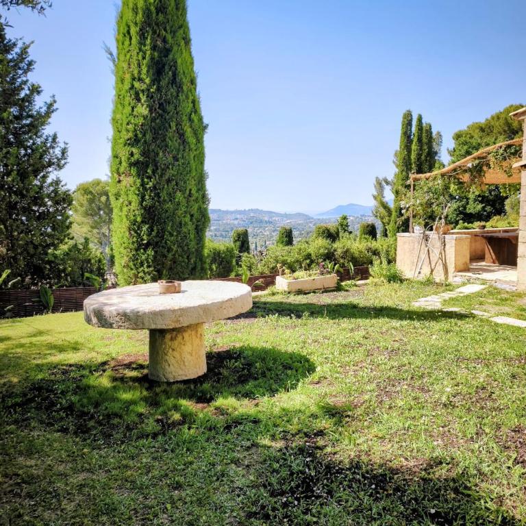 Villa vue mer au pied du célebre village de Mougins - Villa 3 Chambres - 6