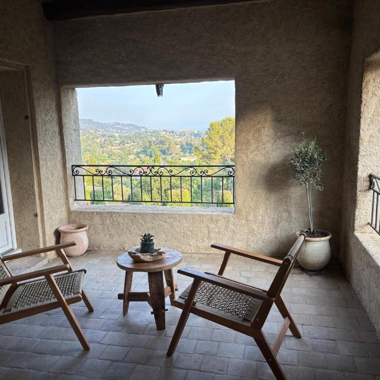 Villa vue mer au pied du célebre village de Mougins - Villa 3 Chambres - 14