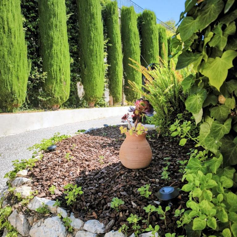Villa vue mer au pied du célebre village de Mougins - Villa 3 Chambres - 2
