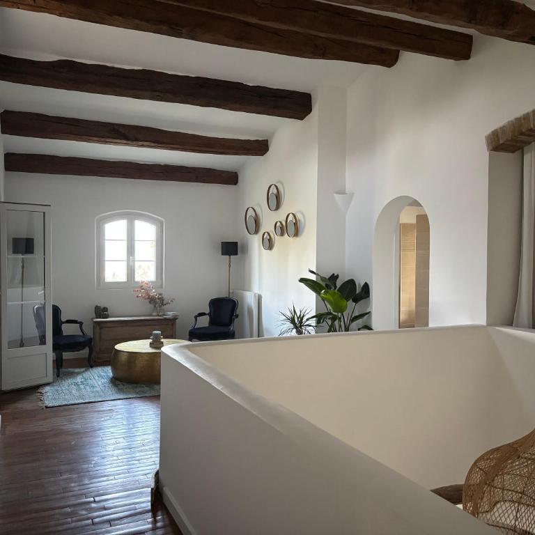 Villa vue mer au pied du célebre village de Mougins - Villa 3 Chambres - 13