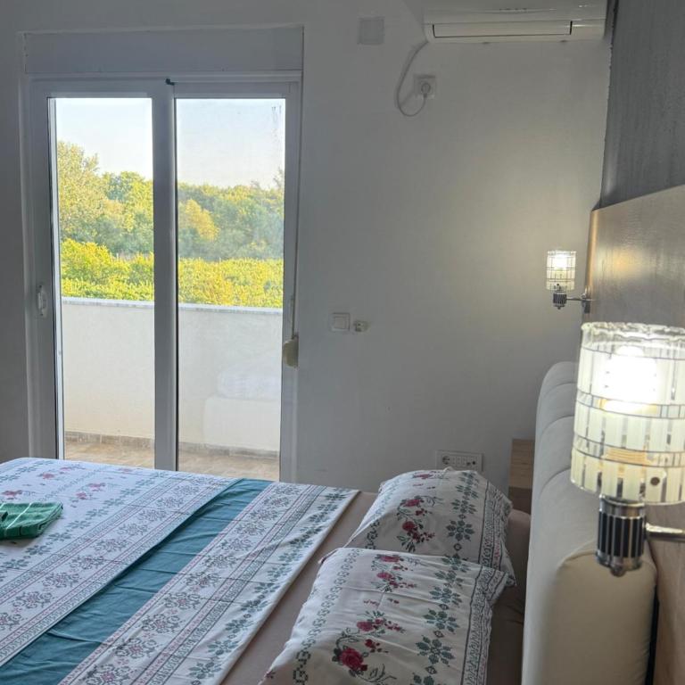 Riverside Apartments - Deluxe Doppelzimmer mit Balkon - 1