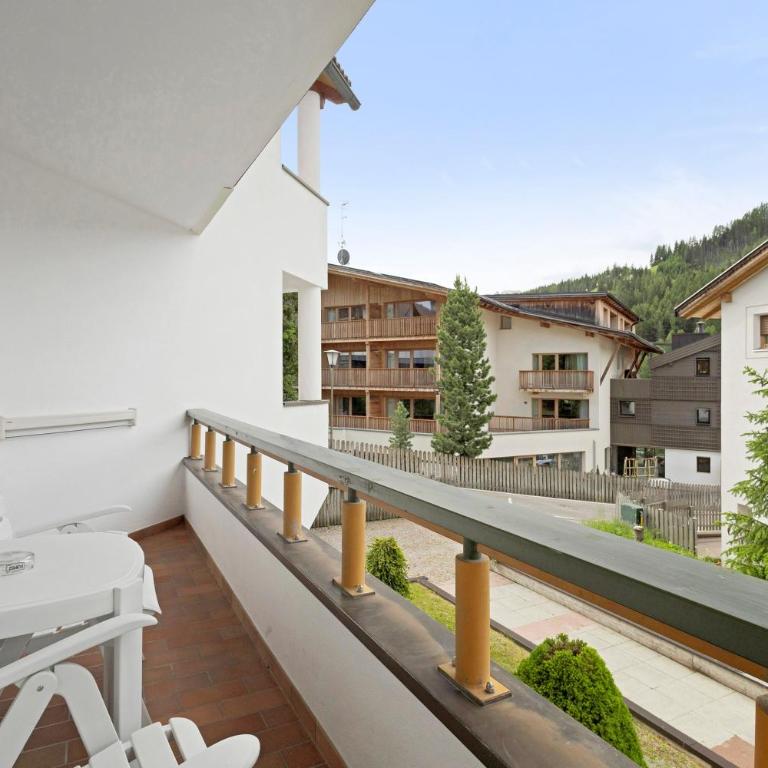Residence Ciasa Ulli - Deluxe-Apartment mit 2 Schlafzimmern und Gartenblick - 5