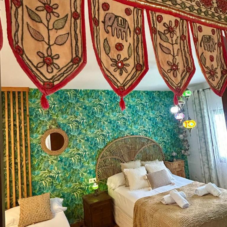 GATU Villa Lurberri, piscina privada, Parking, jardines -Mayores de 25 años y familias " - Casa con 4 camere da letto - 23