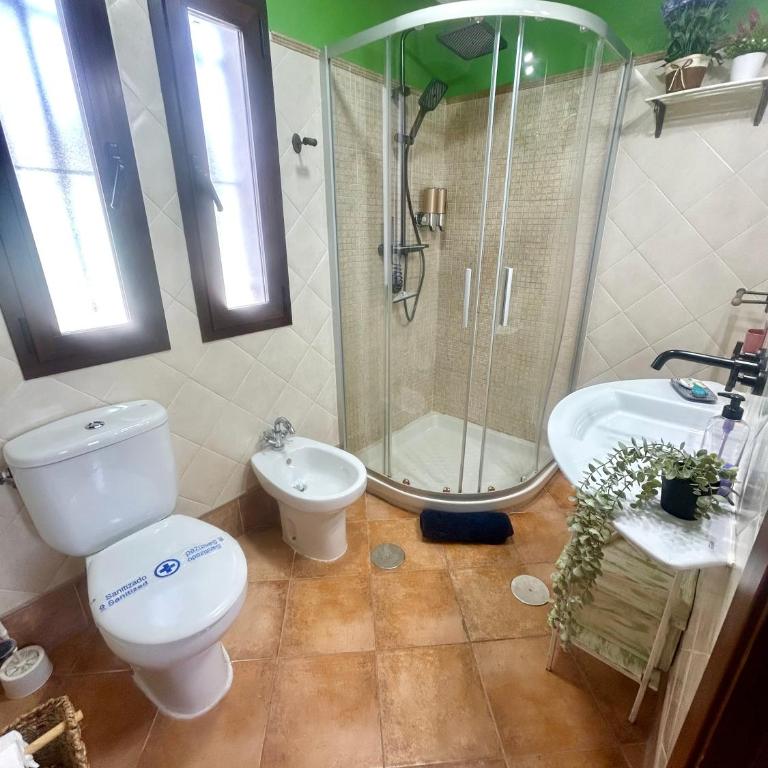 GATU Villa Lurberri, piscina privada, Parking, jardines -Mayores de 25 años y familias " - Casa con 4 camere da letto - 19