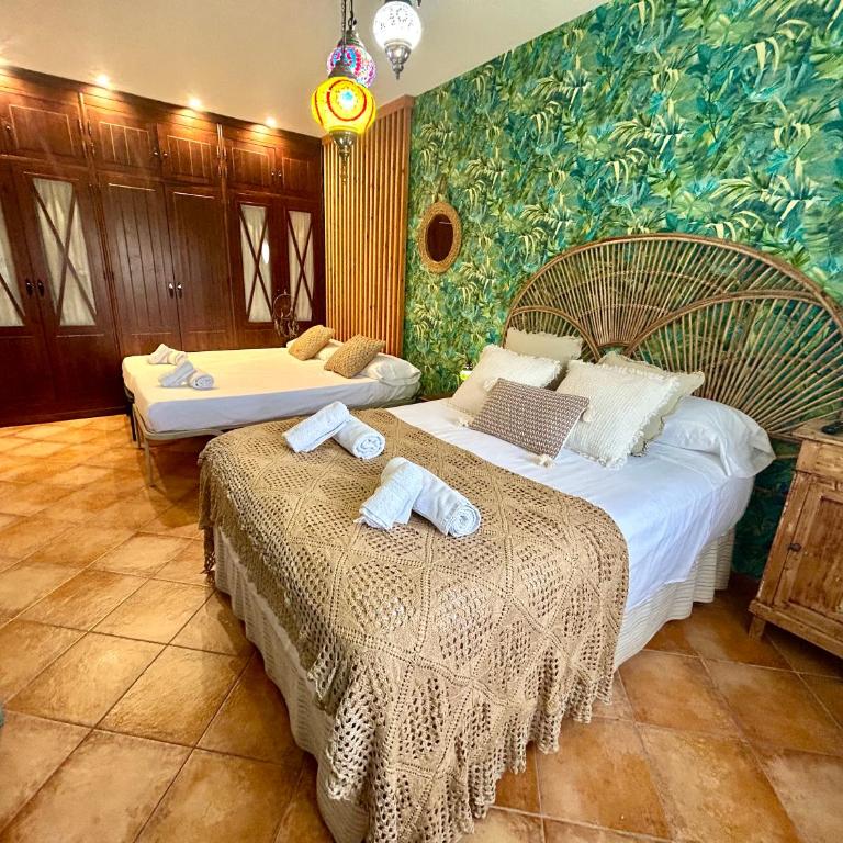 GATU Villa Lurberri, piscina privada, Parking, jardines -Mayores de 25 años y familias " - Casa con 4 camere da letto - 31