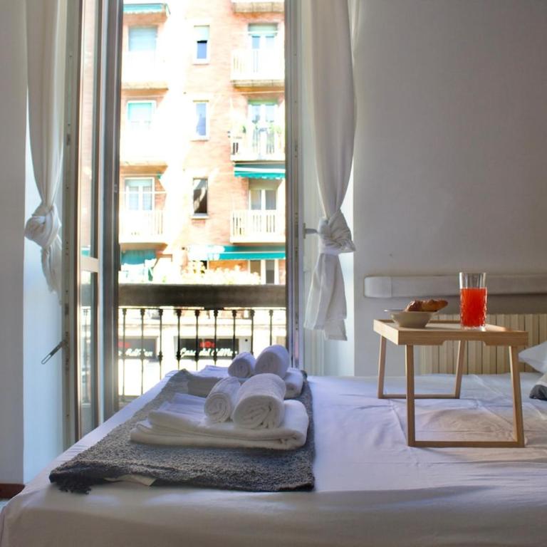 Ample 2-BR Home Steps to Navigli - Appartamento con 1 Camera da Letto - 10