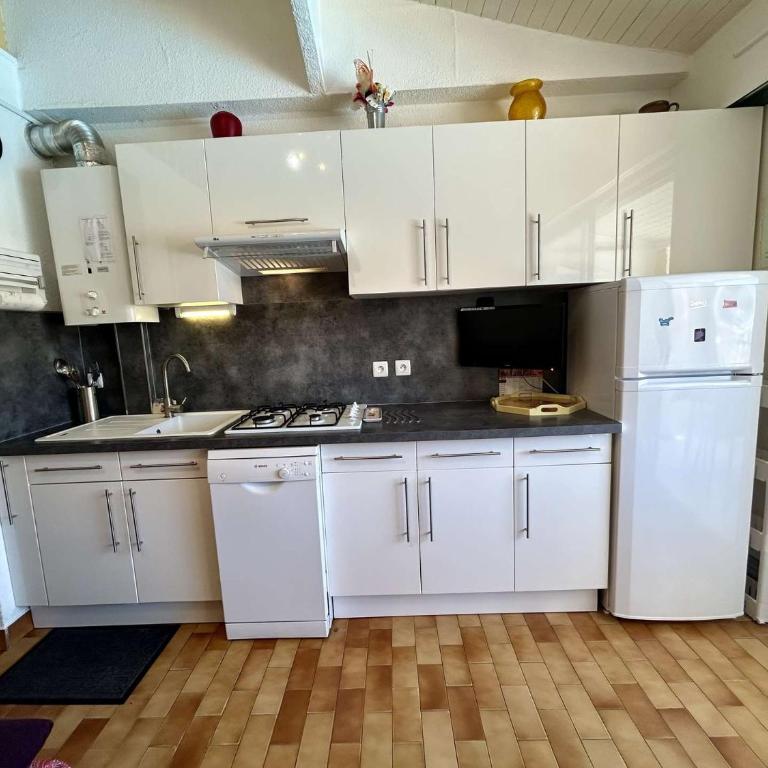 Appartement - studio mezzanine cabine - 4 couchages - CAP D'AGDE CT950-230 - Apartment mit Poolblick - 9