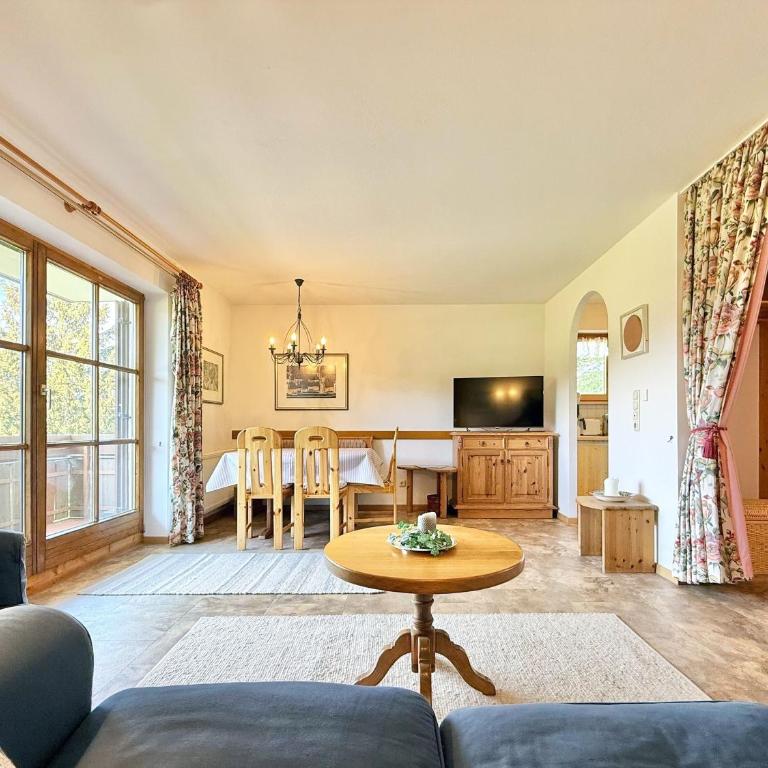 Sonnenhof Seeg 01 - Apartment - 6
