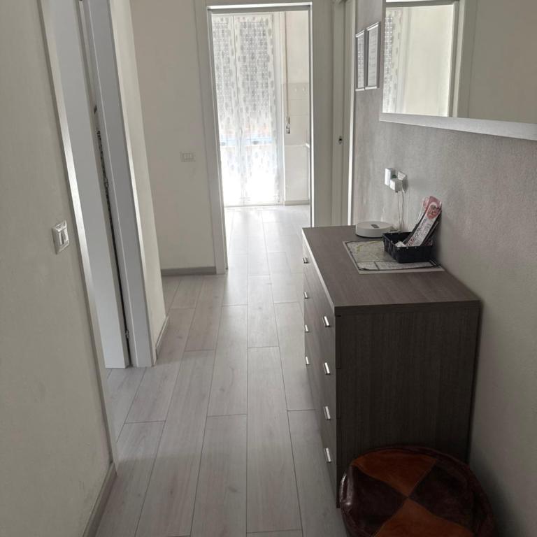 Apartment Alex vicino alla stazione Porta Nuova gratuito parcheggio - Appartamento con 1 Camera da Letto - 4