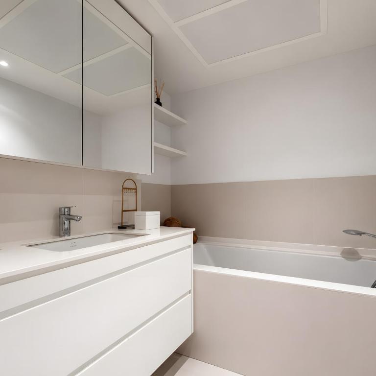 Beachside Apartment San-Pedro - Appartamento con Terrazza - 12