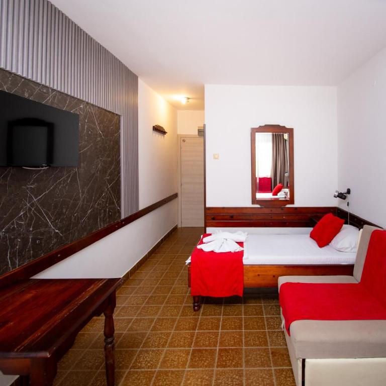 Apartments Palma - Budget Triple Room - 6