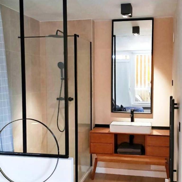 Elegant 48sqm apartment Eiffel - view & large terrace - Appartement 1 Chambre - 10