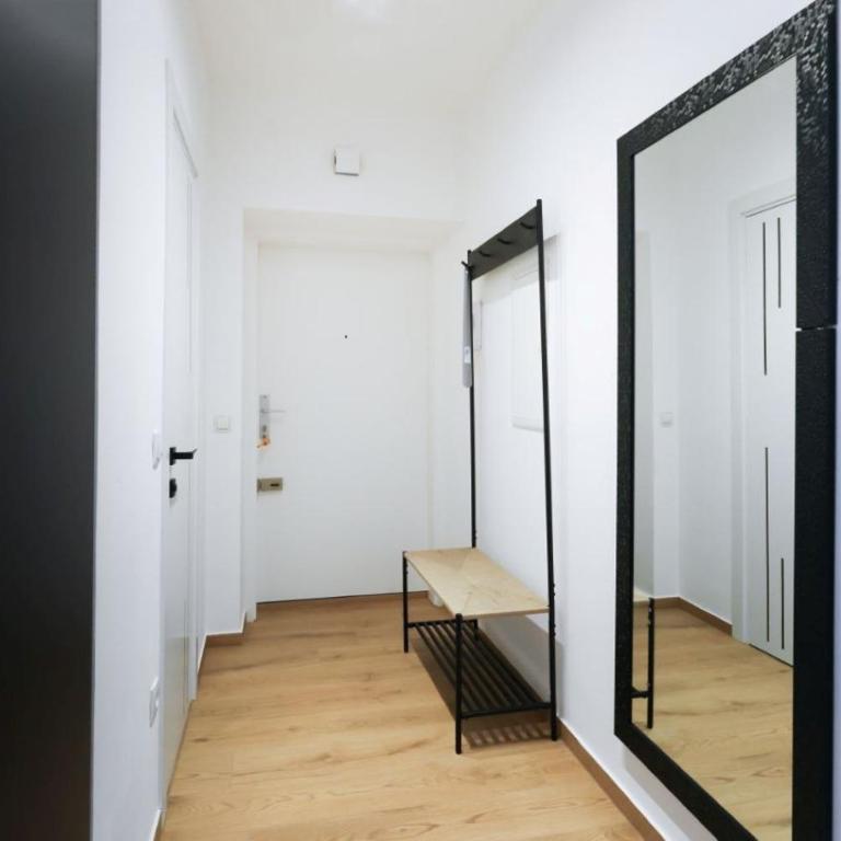 Boutique Apartment Graz Central Station - Two-Bedroom Apartment - 25