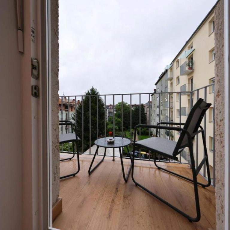 Boutique Apartment Graz Central Station - Two-Bedroom Apartment - 26