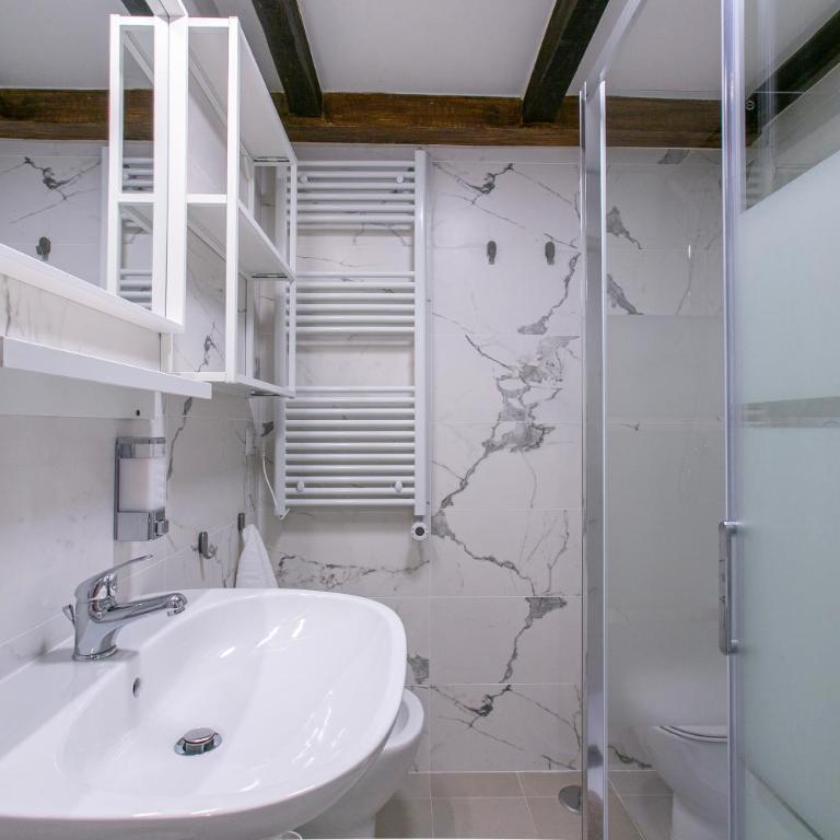 Trevi Little Palace #5 - 52 Steps to the Top - no elevator - Appartamento con 2 Camere da Letto - 12