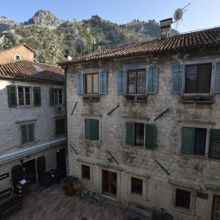 Palazzo Max and Alex Apartments - Standard Double Suite - 14