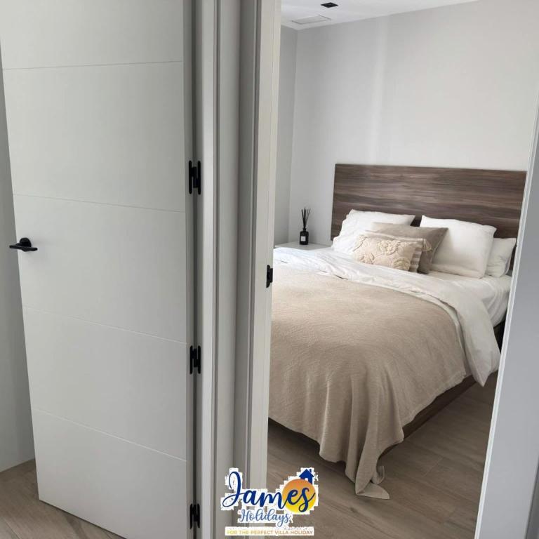 Luxury 3BR Garden Apt Pool Punta Prima PP35 - Apartamento - 17
