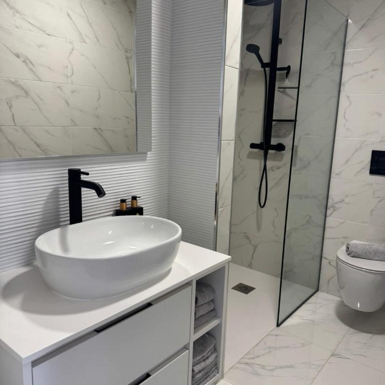 Luxury 3BR Garden Apt Pool Punta Prima PP35 - Apartamento - 21