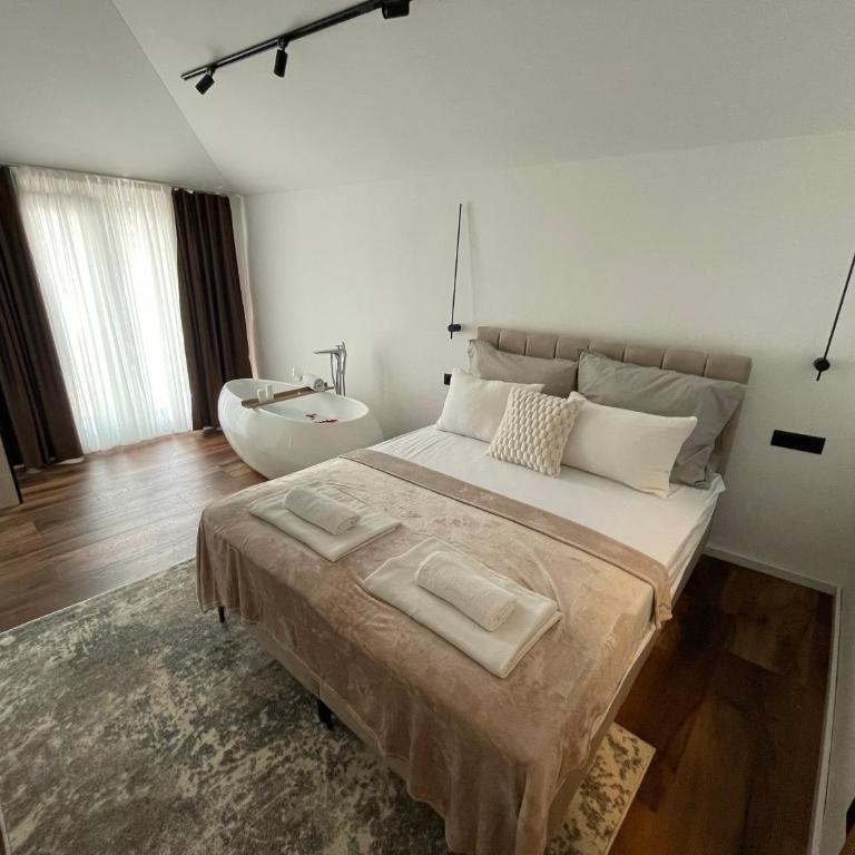Villa Anri - Apartment with View - 13