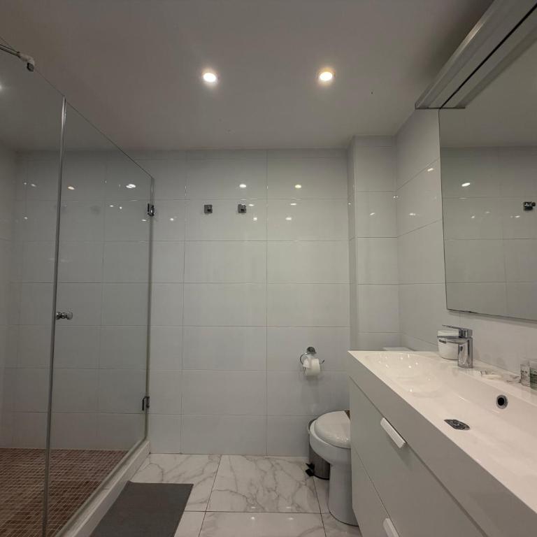Marina Views Marbella Beachfront Center - EaW Homes - Appartamento con 2 Camere da Letto - 3