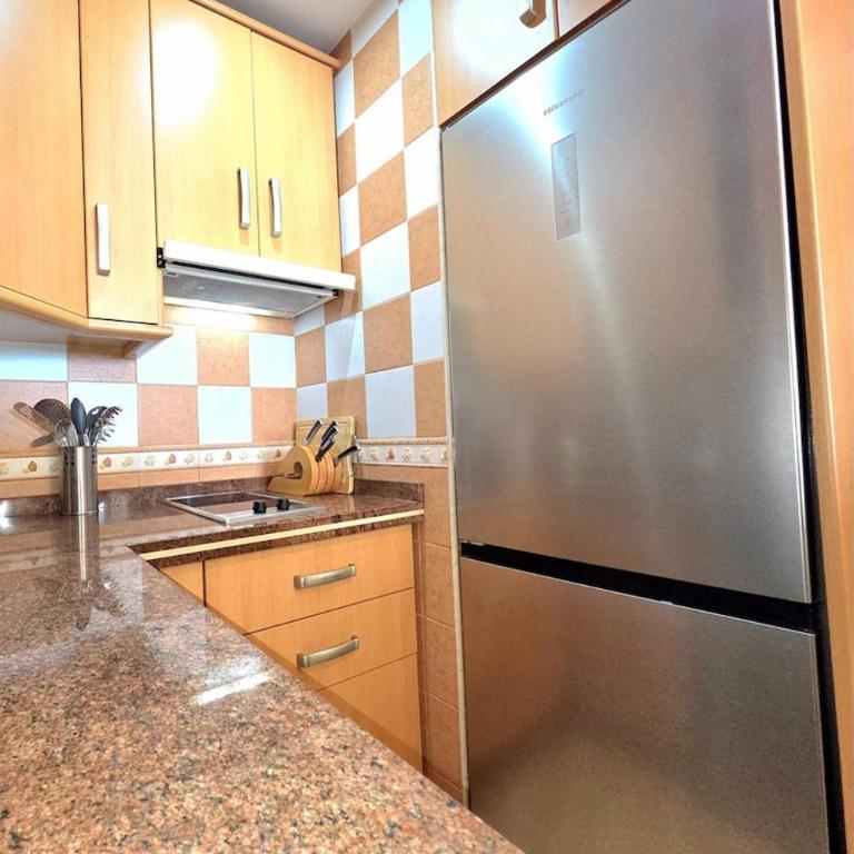 Wake Up to Panoramic Sea Views Beachfront on Torremolinos Promenade 2 Bed 1 Bath Apartment by NAMASTEELITE - Apartamento de 2 dormitorios - Frente al océano - 26